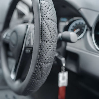 steering-wheel-cover-closeup